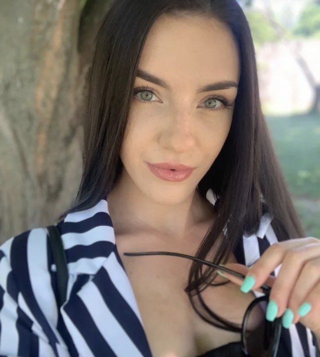 Mia